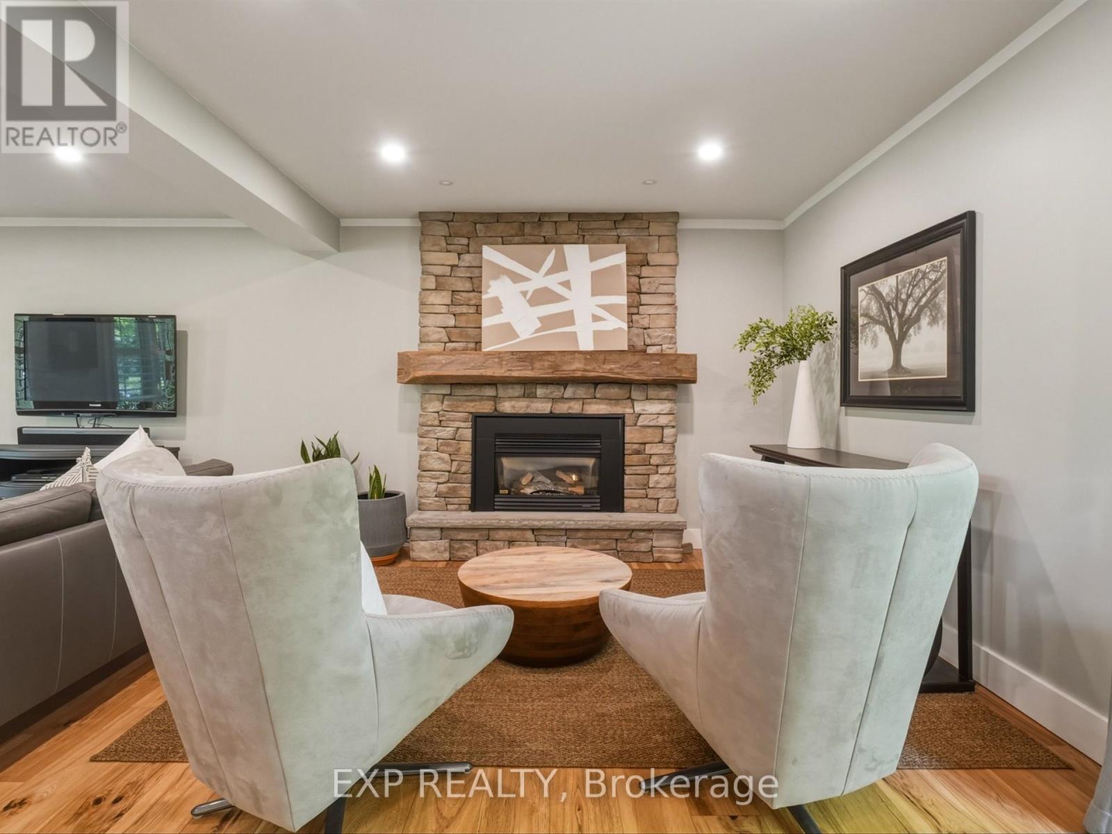 11 SPENCE AVENUE - 15