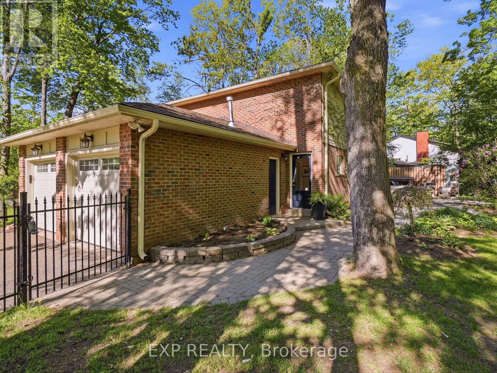 11 SPENCE AVENUE - 6