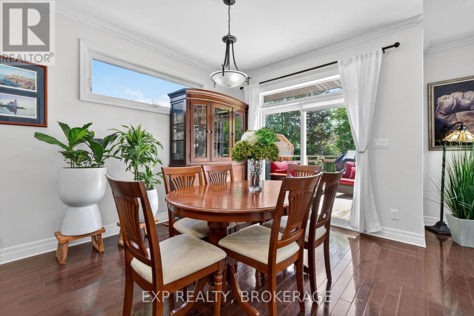 23 ADMIRAL'S COURT - 15
