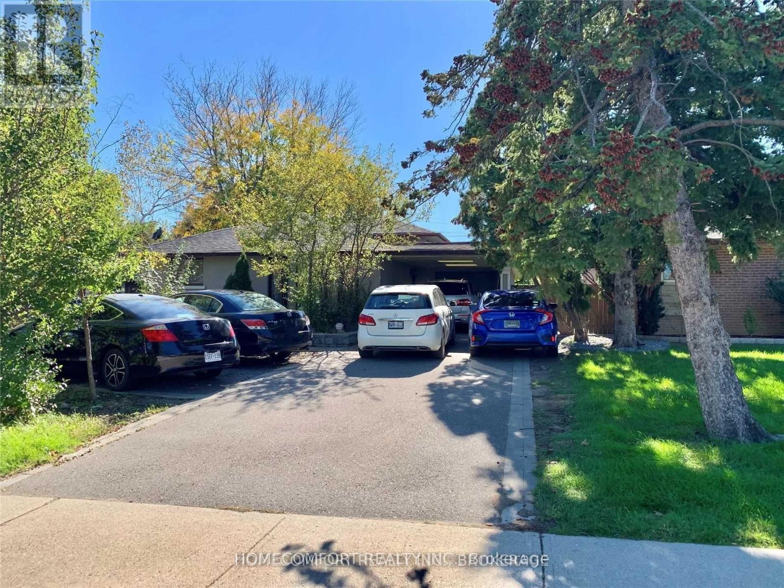 Listing photo of 325 THE WEST WAY