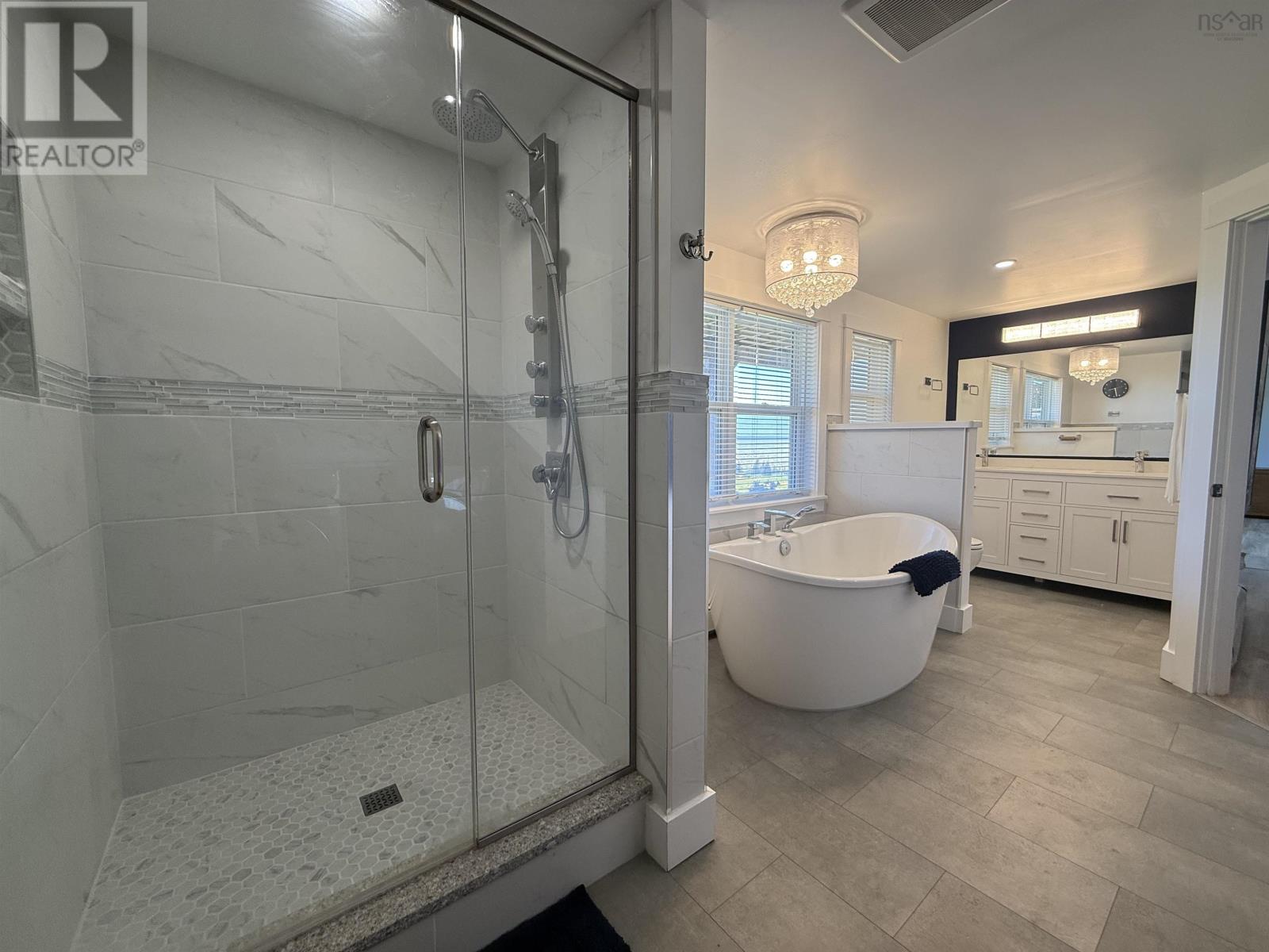 1506 Cape Split Road - 35