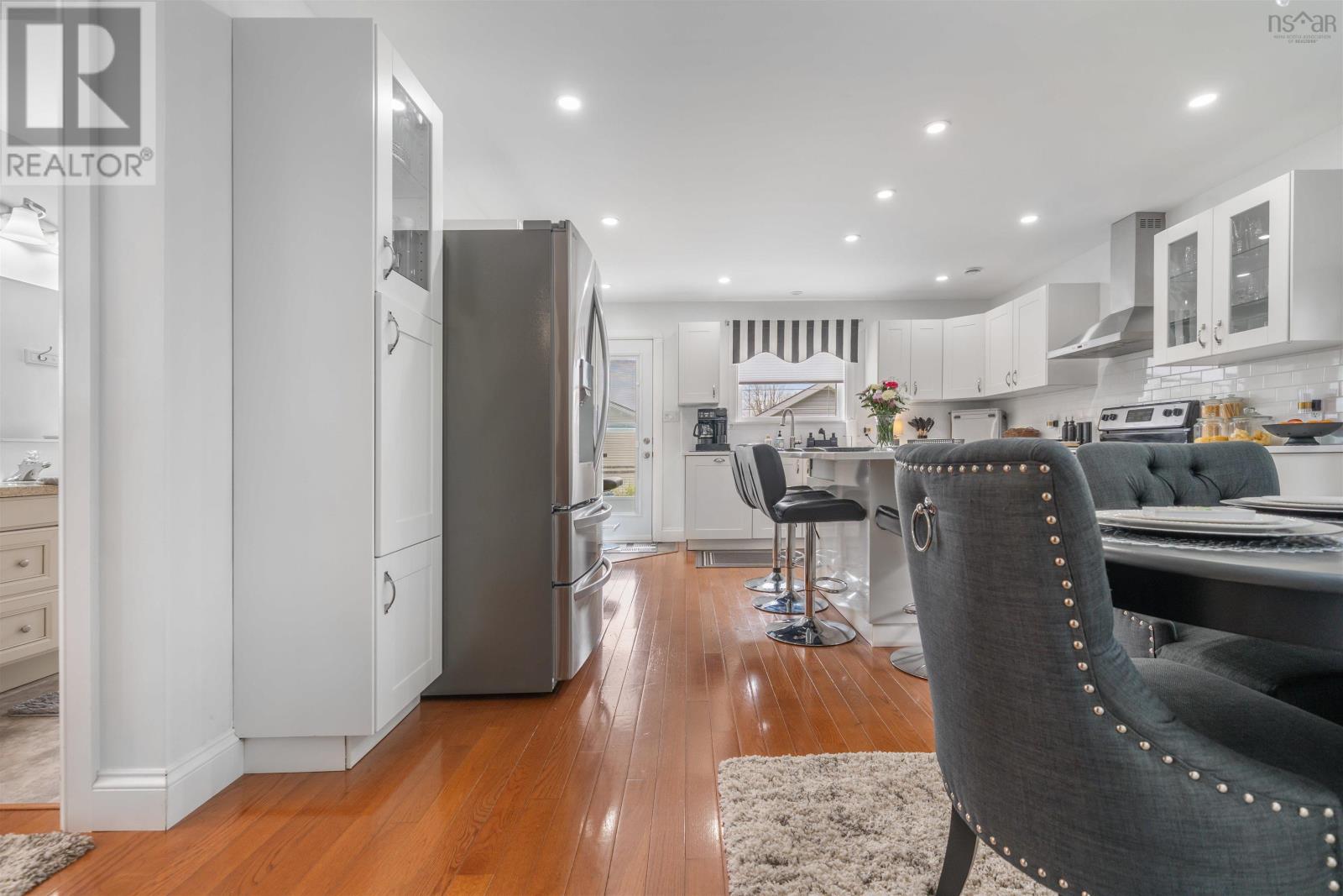 Property 21 of 50 of 336 Beech Street