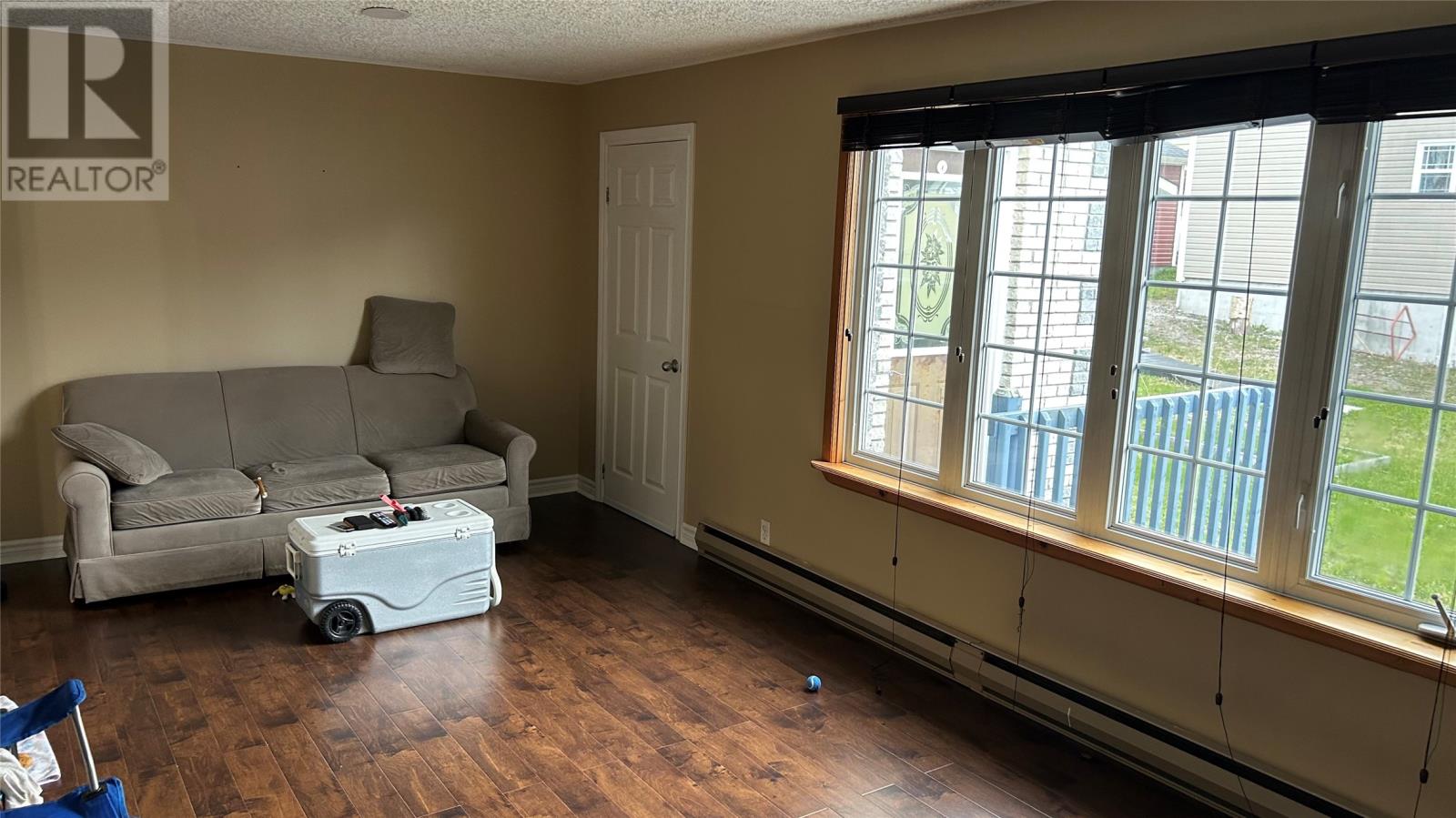 56A Hillview Avenue - 11