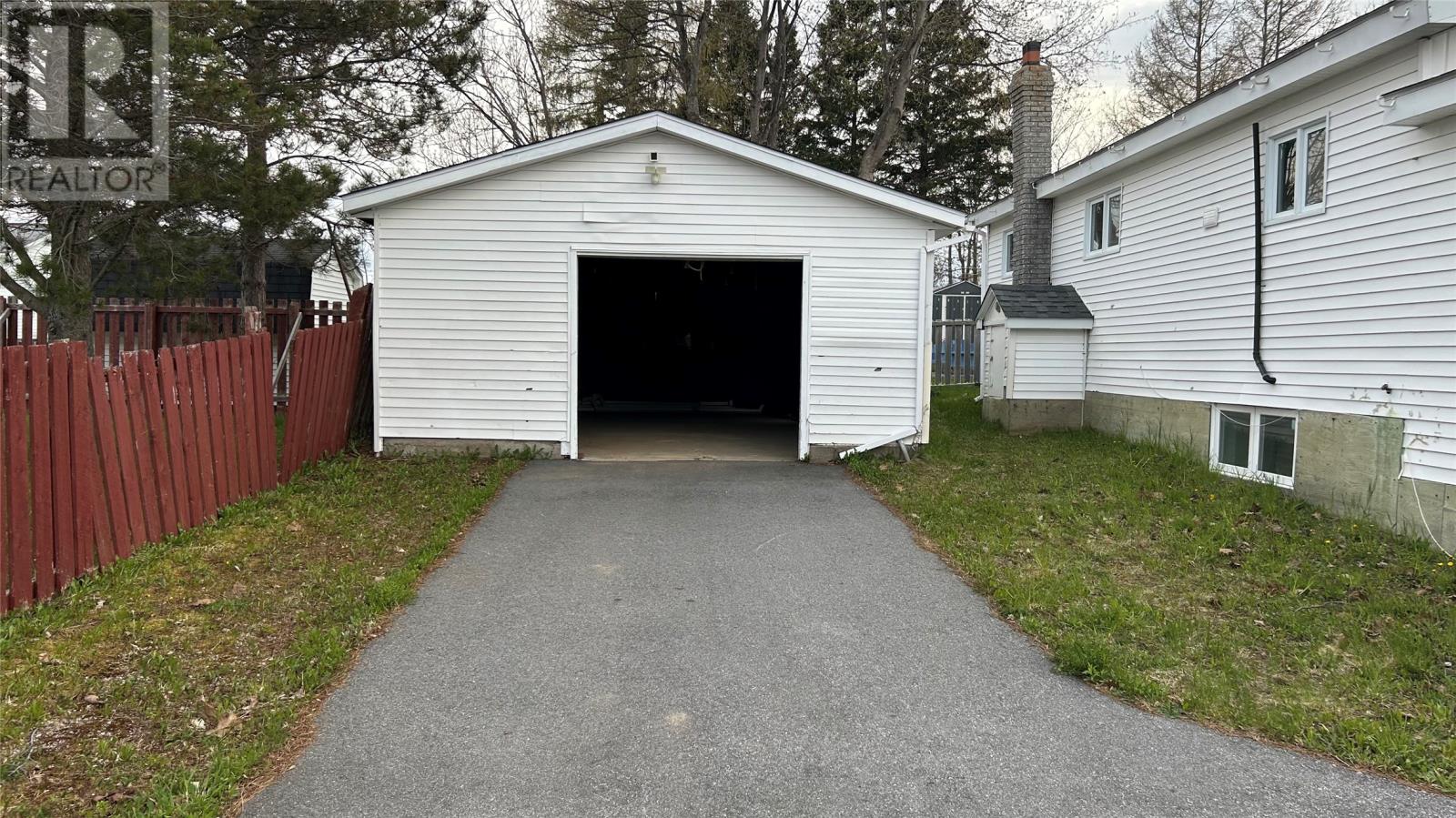56A Hillview Avenue - 29