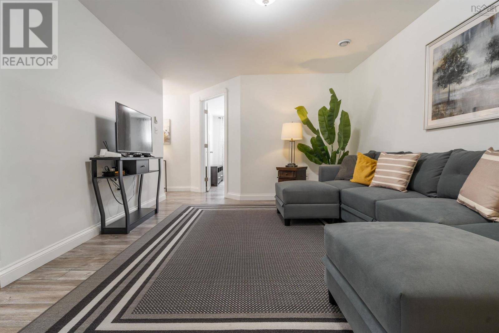 Property 35 of 50 of 336 Beech Street