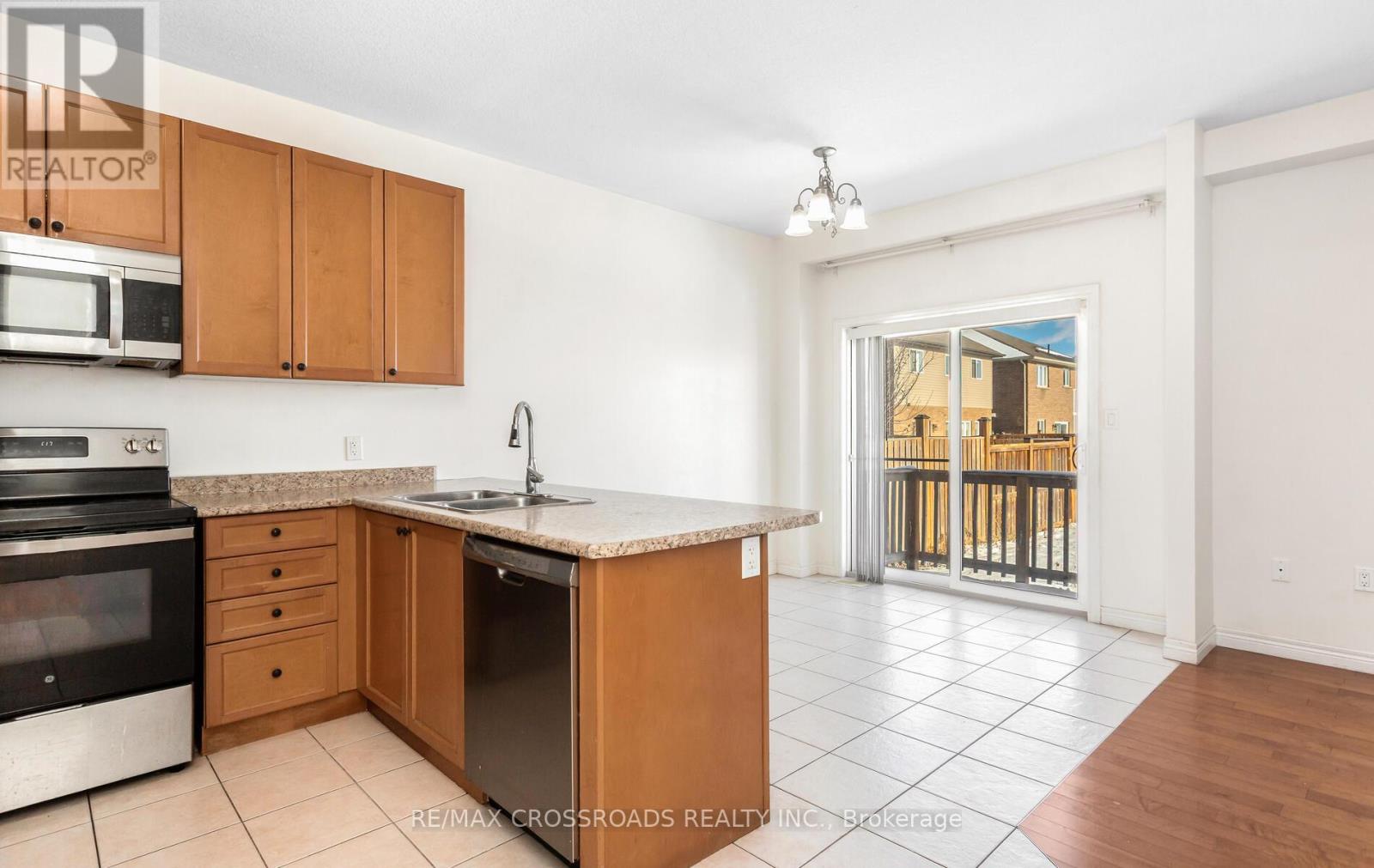 7 COLORADO BOULEVARD - 17