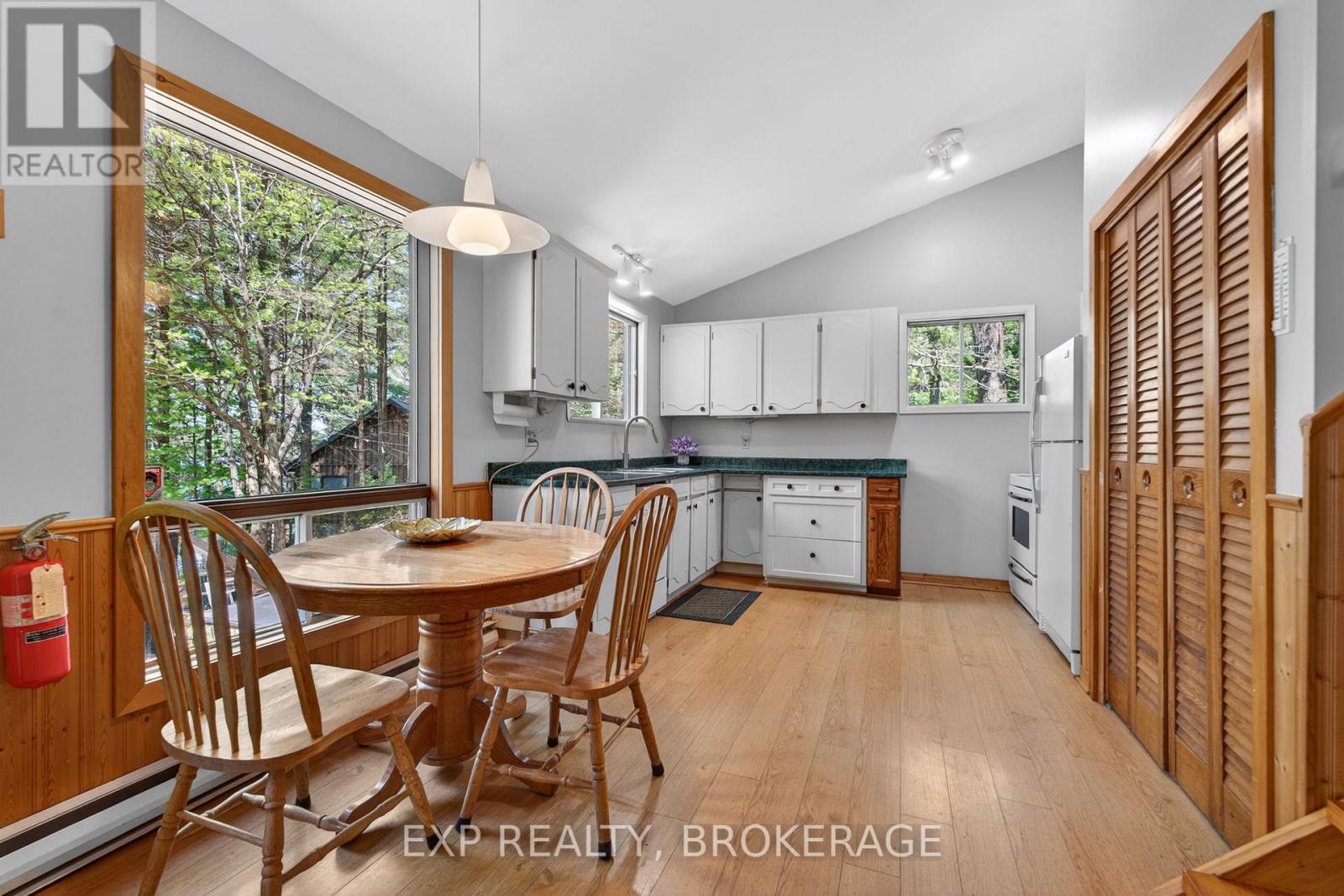 1126 RICHMOND LANE - 20