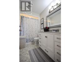 13 Ville Marie Drive thumbnail 19