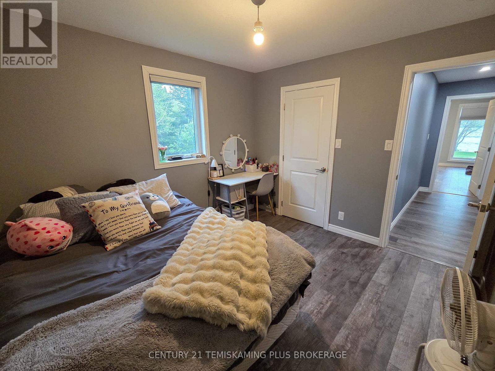 794022 ISLAND ROAD - 18