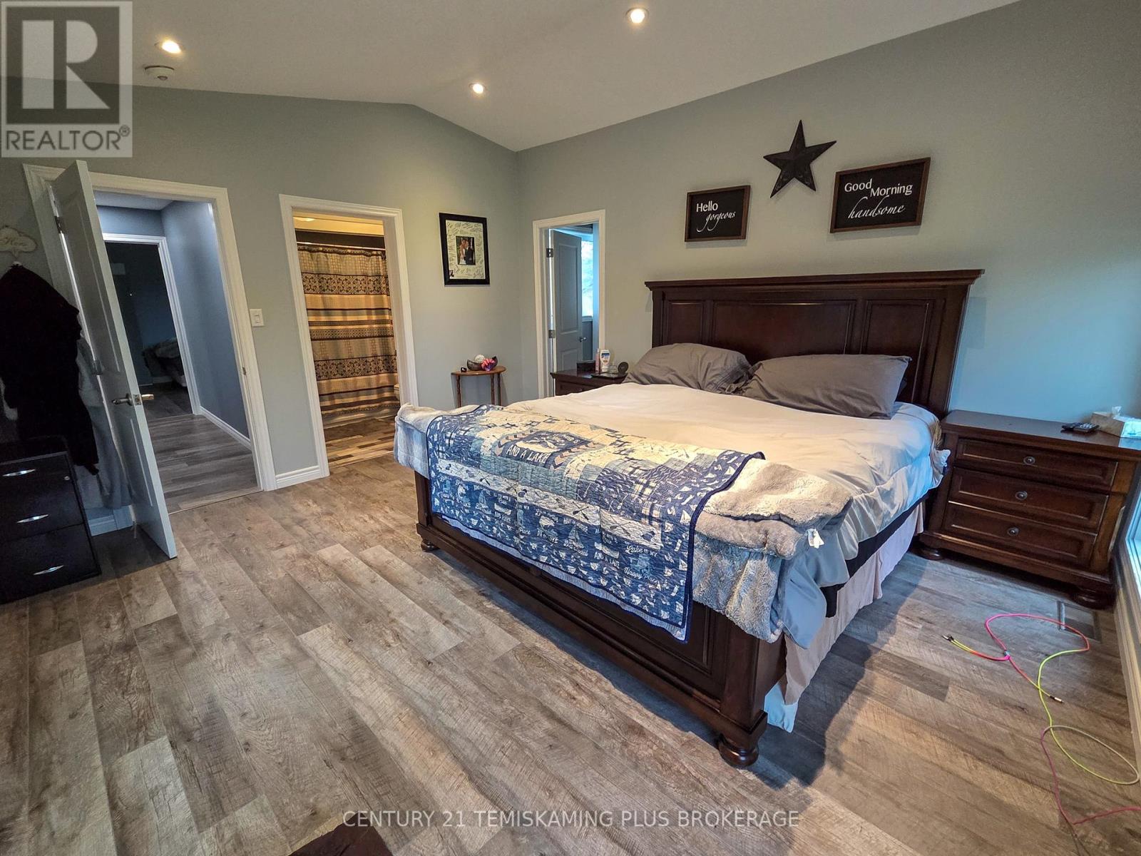 794022 ISLAND ROAD - 21