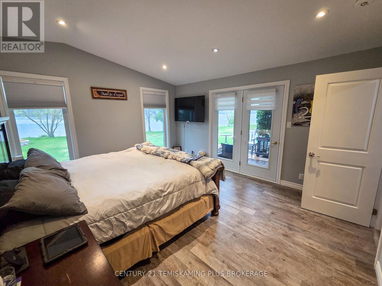 794022 ISLAND ROAD - 23