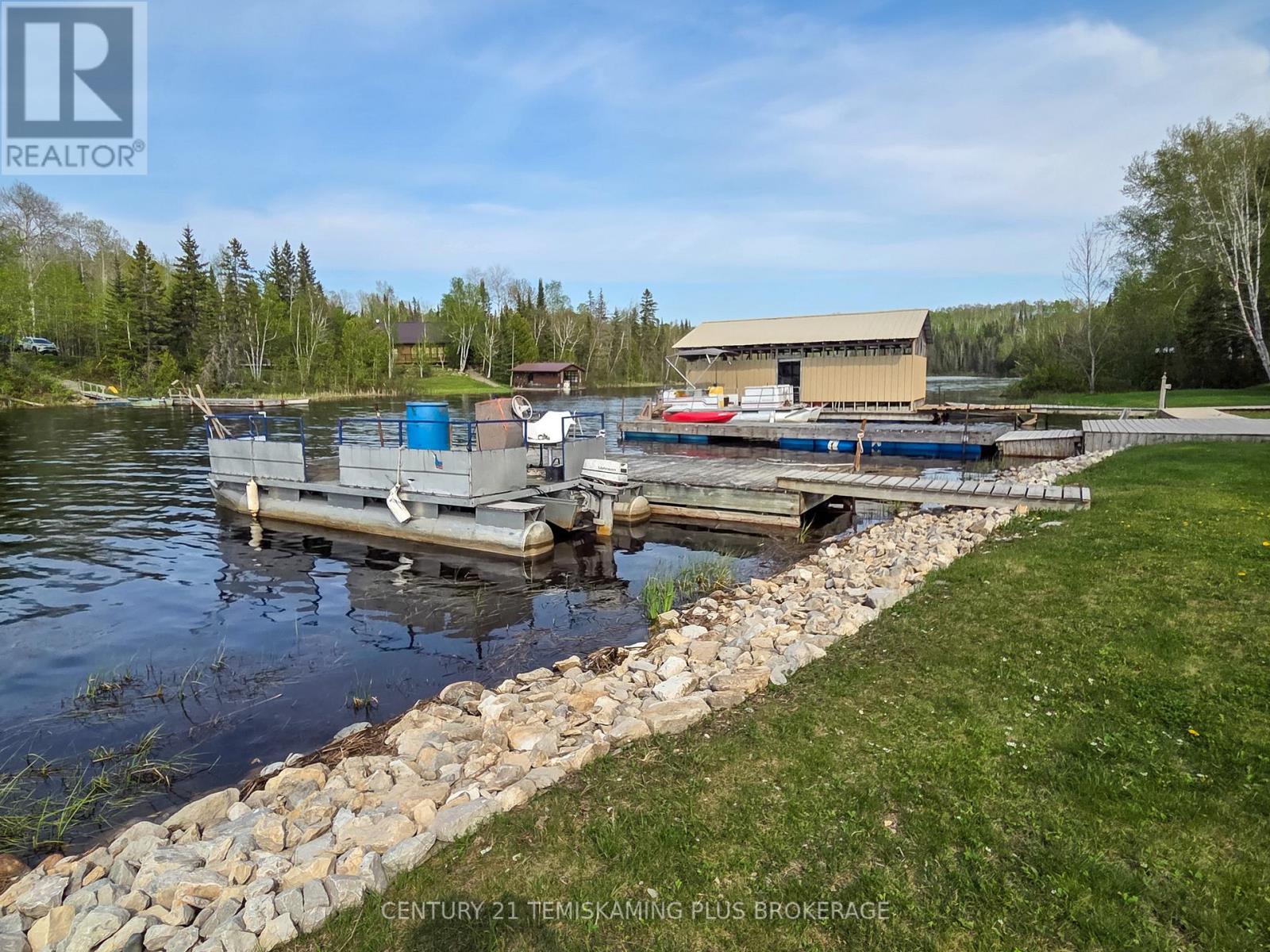 794022 ISLAND ROAD - 25