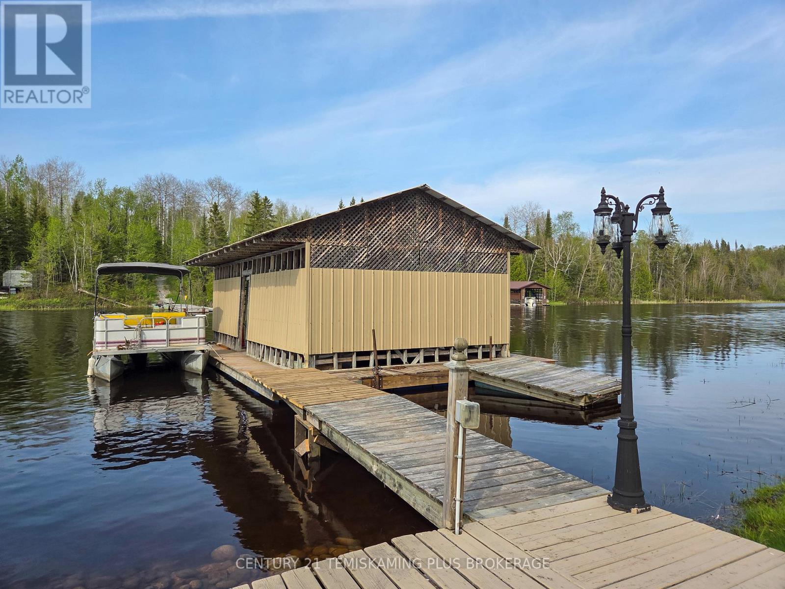 794022 ISLAND ROAD - 27