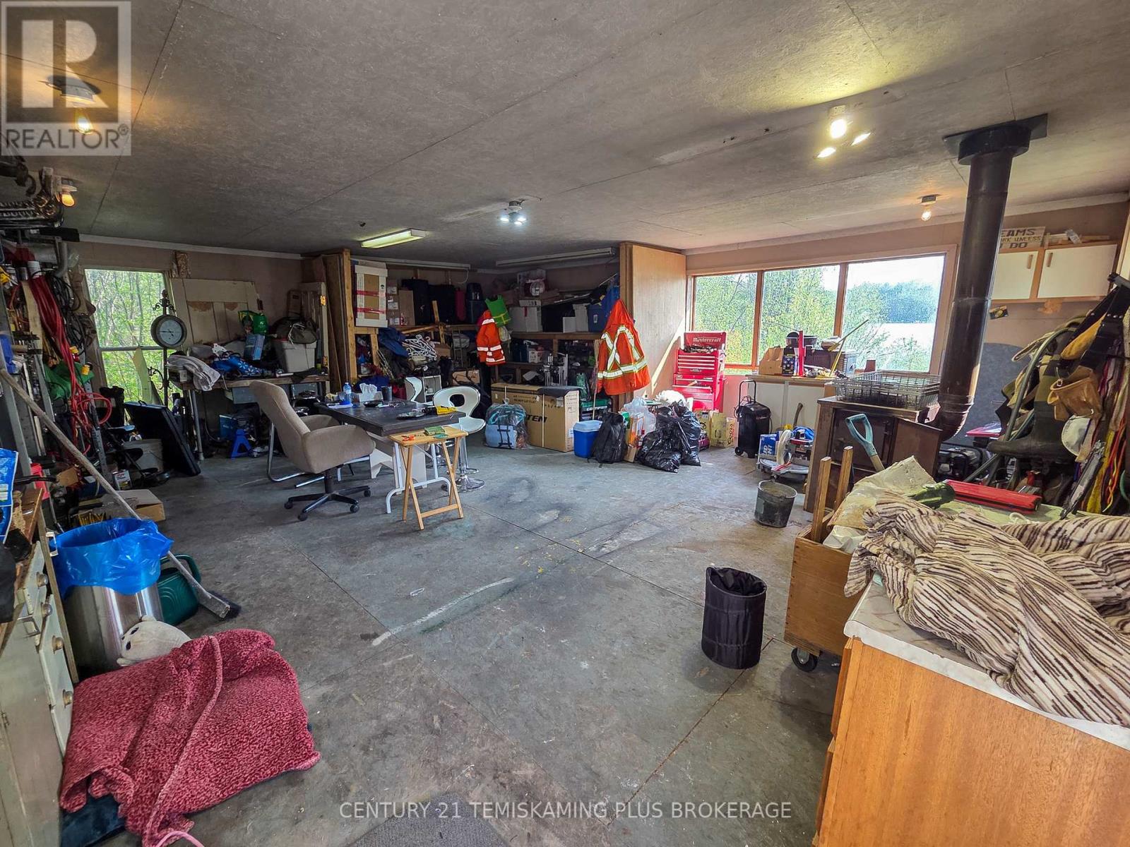 794022 ISLAND ROAD - 36