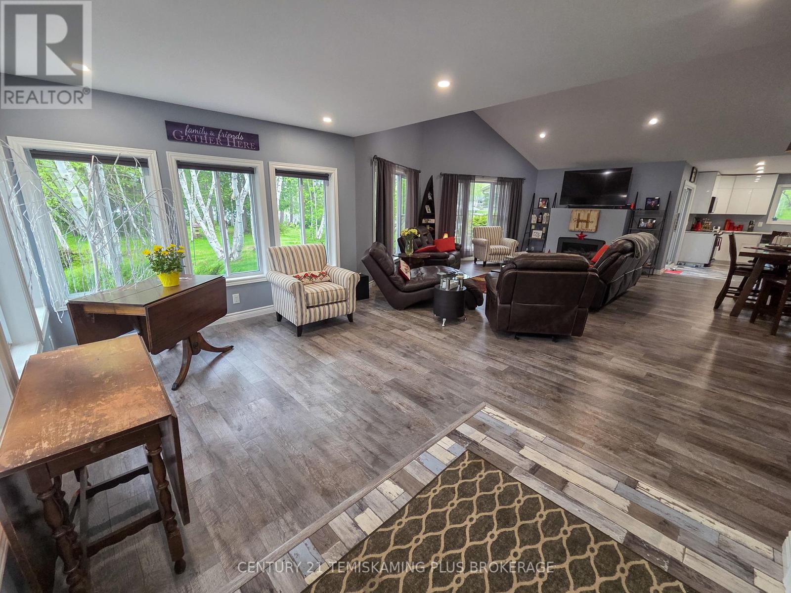 794022 ISLAND ROAD - 5