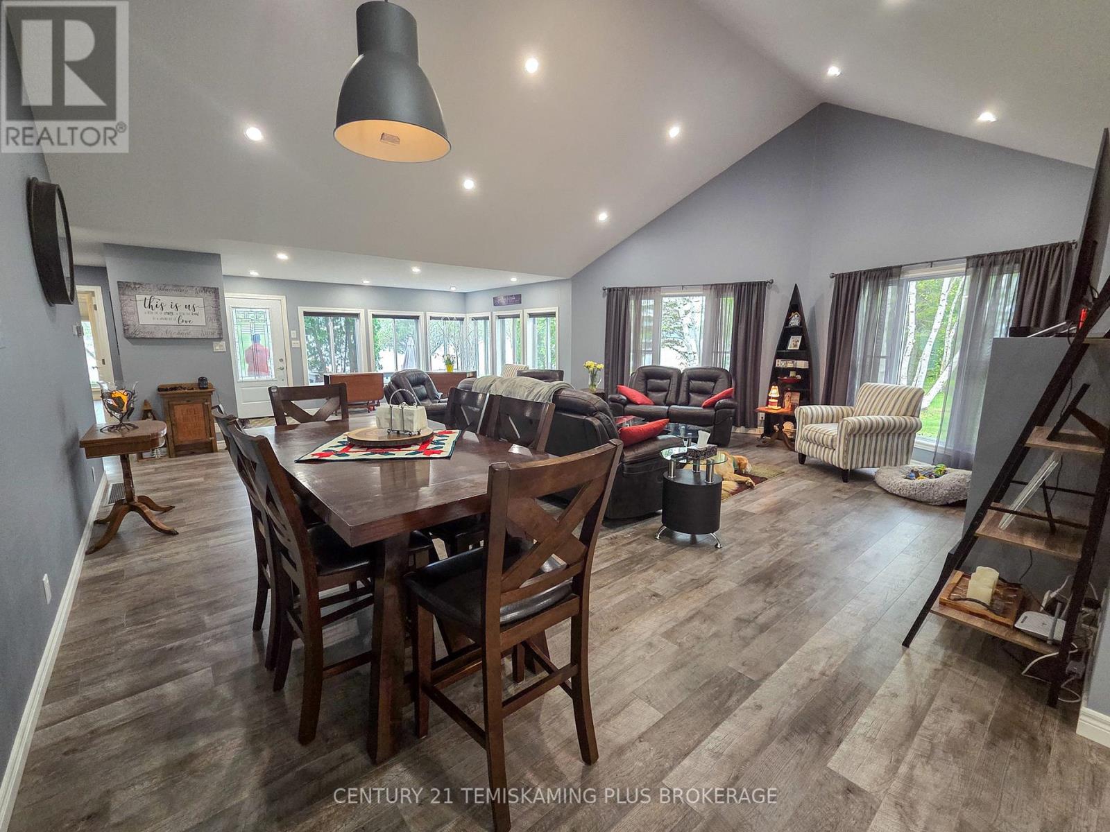 794022 ISLAND ROAD - 6