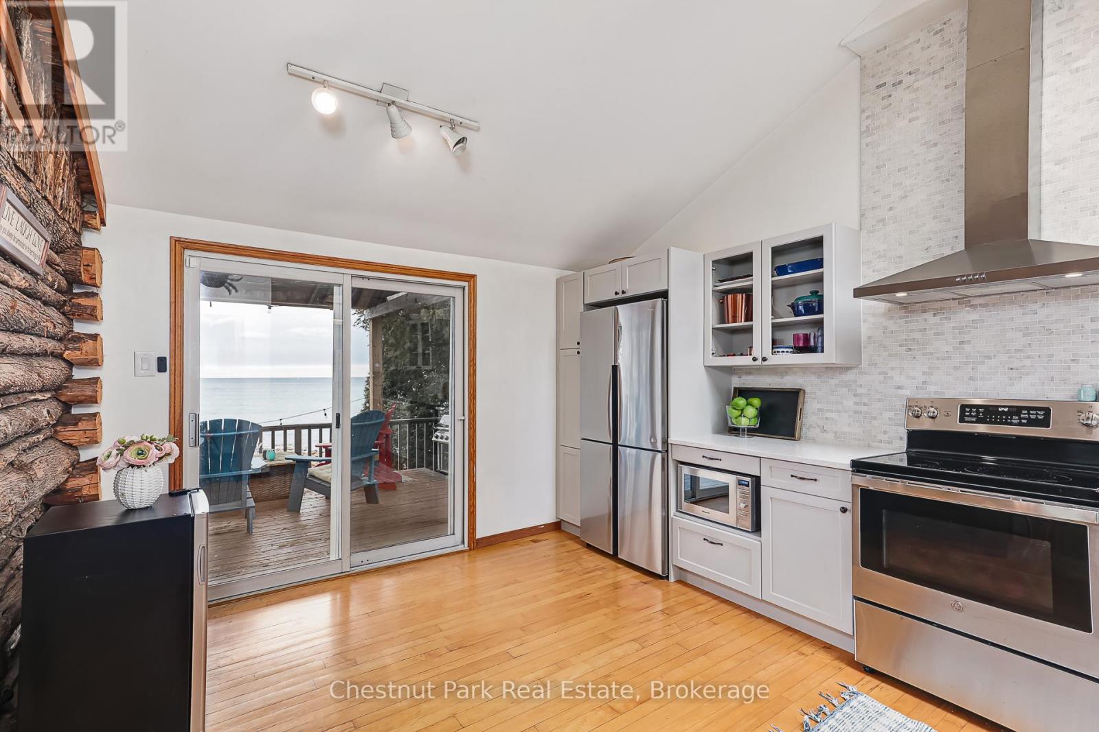 225 CEDAR AVENUE - 17