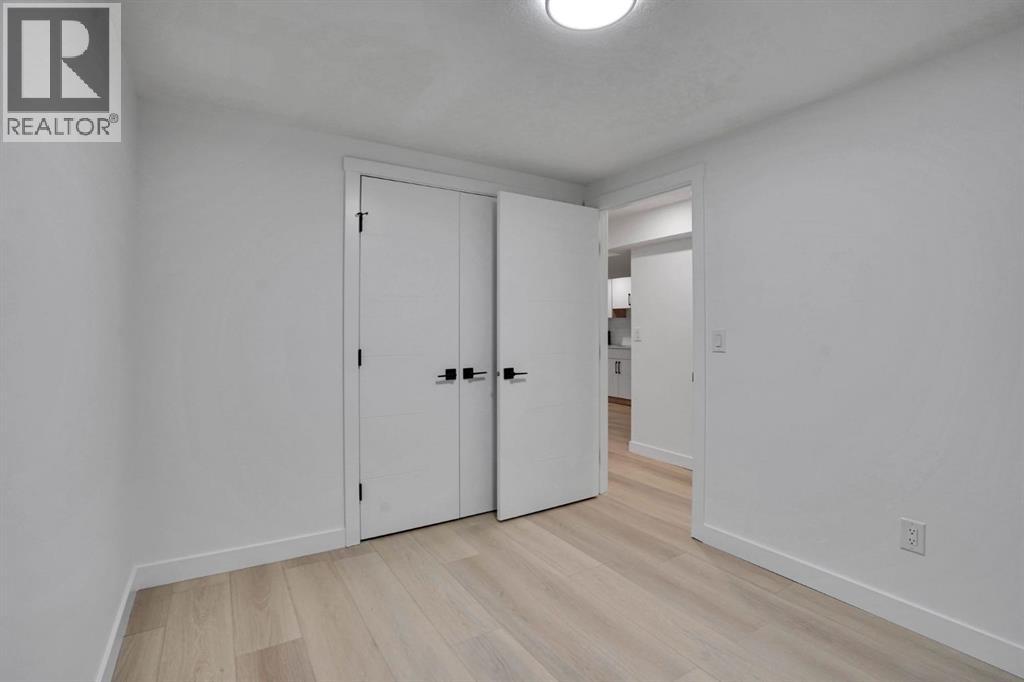 20 Templehill Crescent NE - 32