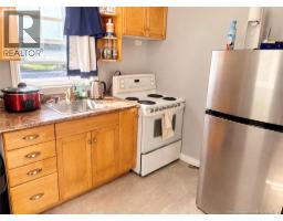 303 McLaughlin Drive, photo 3