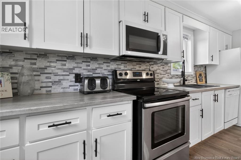 8 Nowlan Avenue - 11