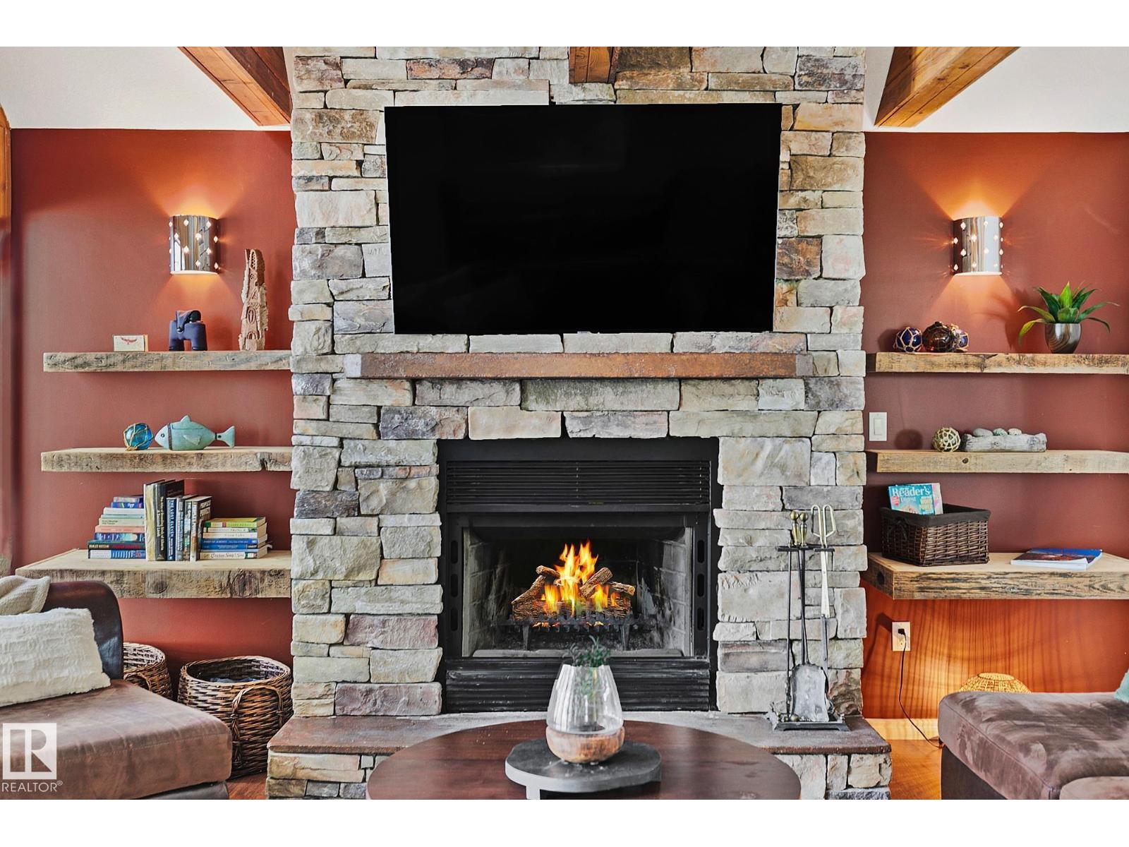 16 WILLOW AV - 11