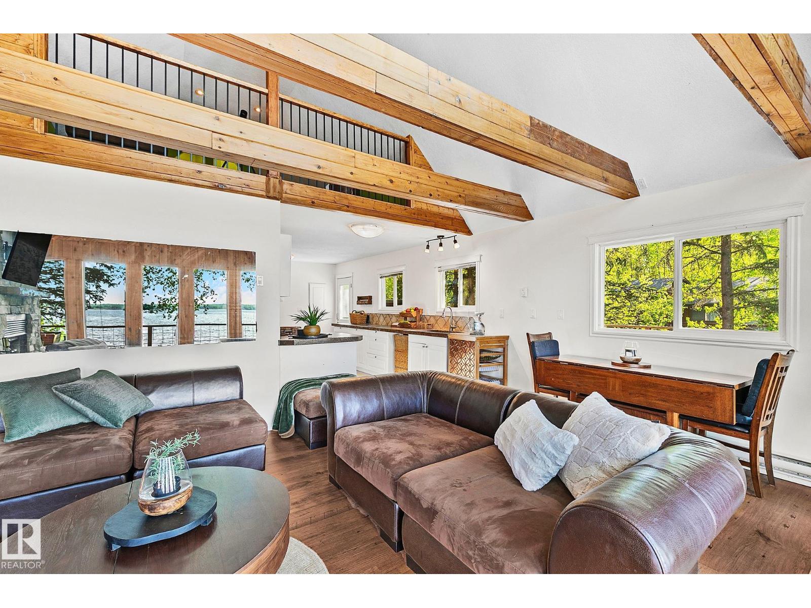 16 WILLOW AV - 13
