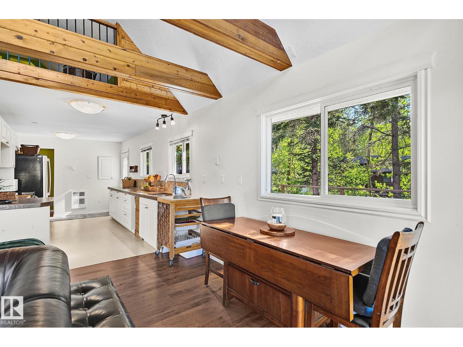 16 WILLOW AV - 15