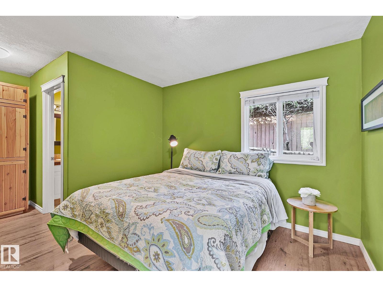 16 WILLOW AV - 25
