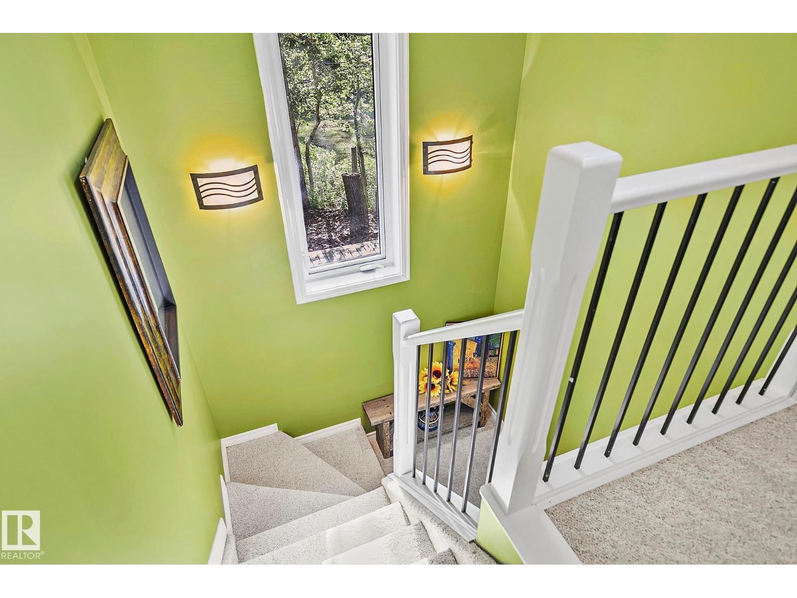 16 WILLOW AV - 32