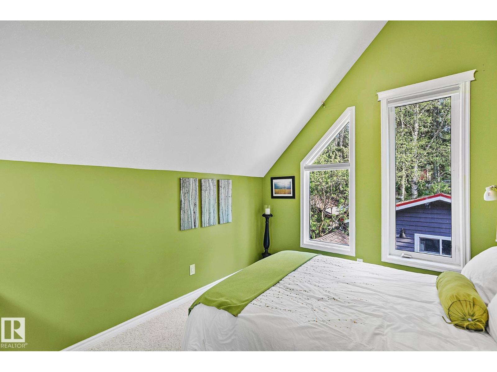 16 WILLOW AV - 38