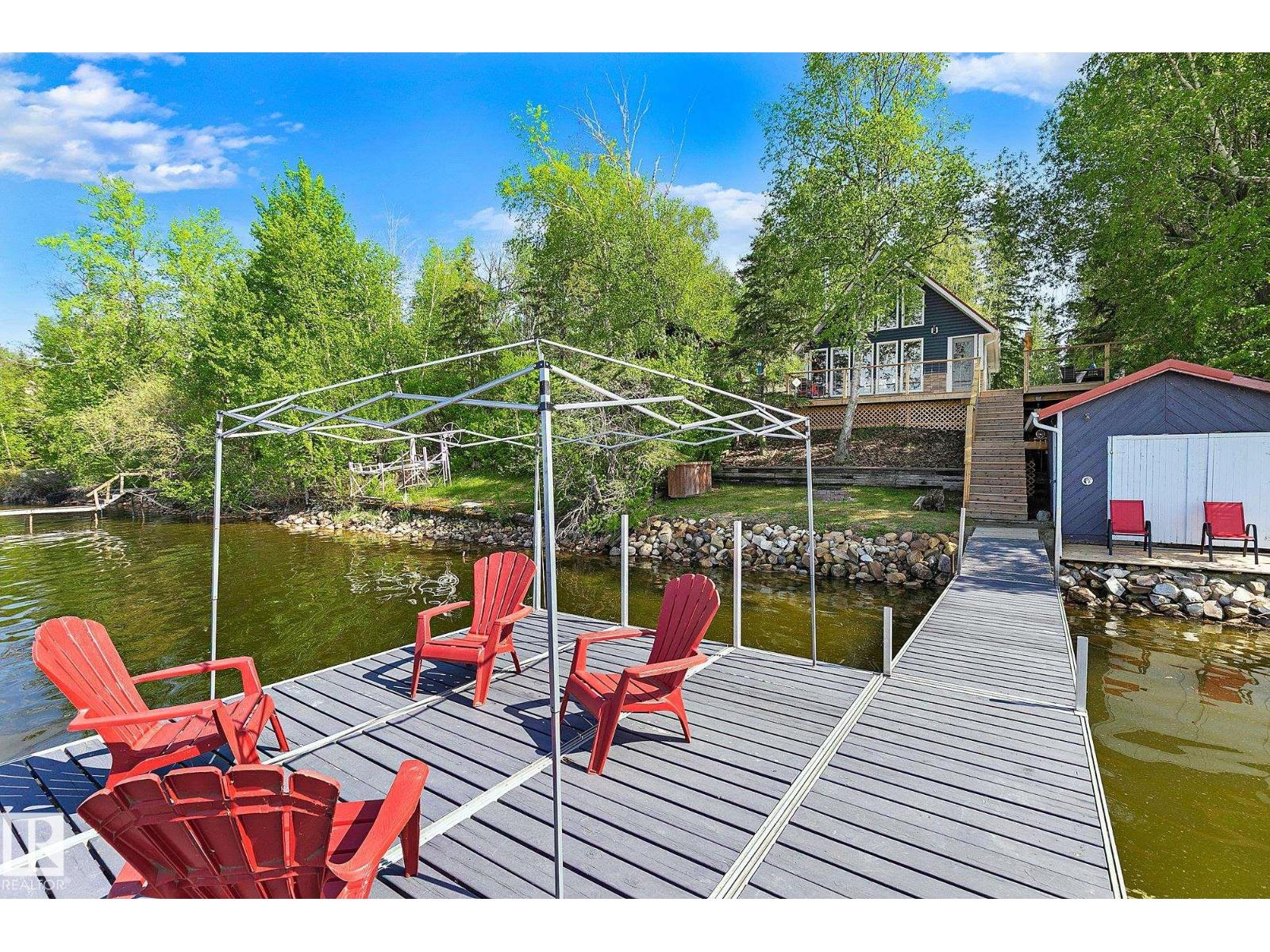 16 WILLOW AV - 46