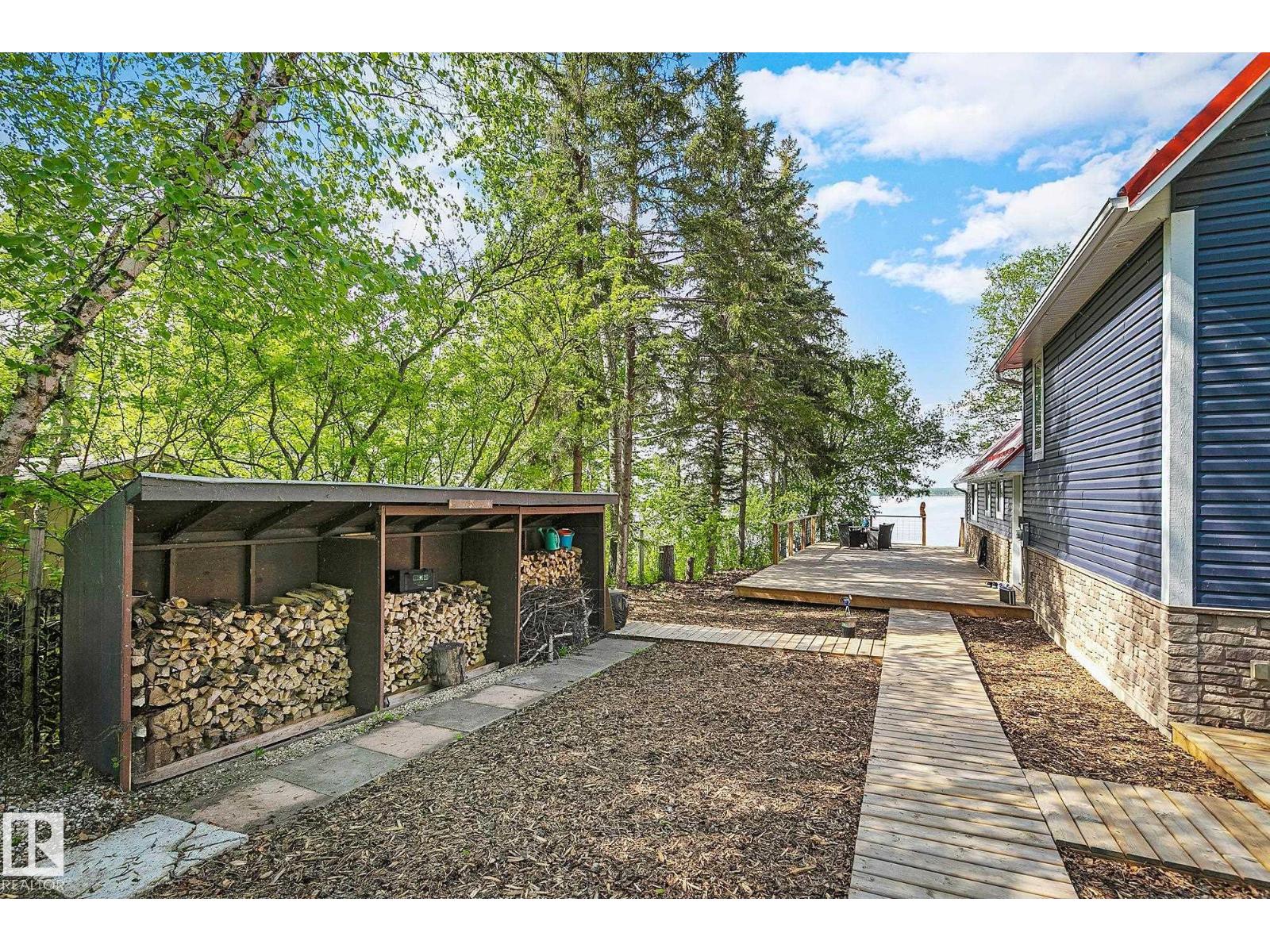 16 WILLOW AV - 55