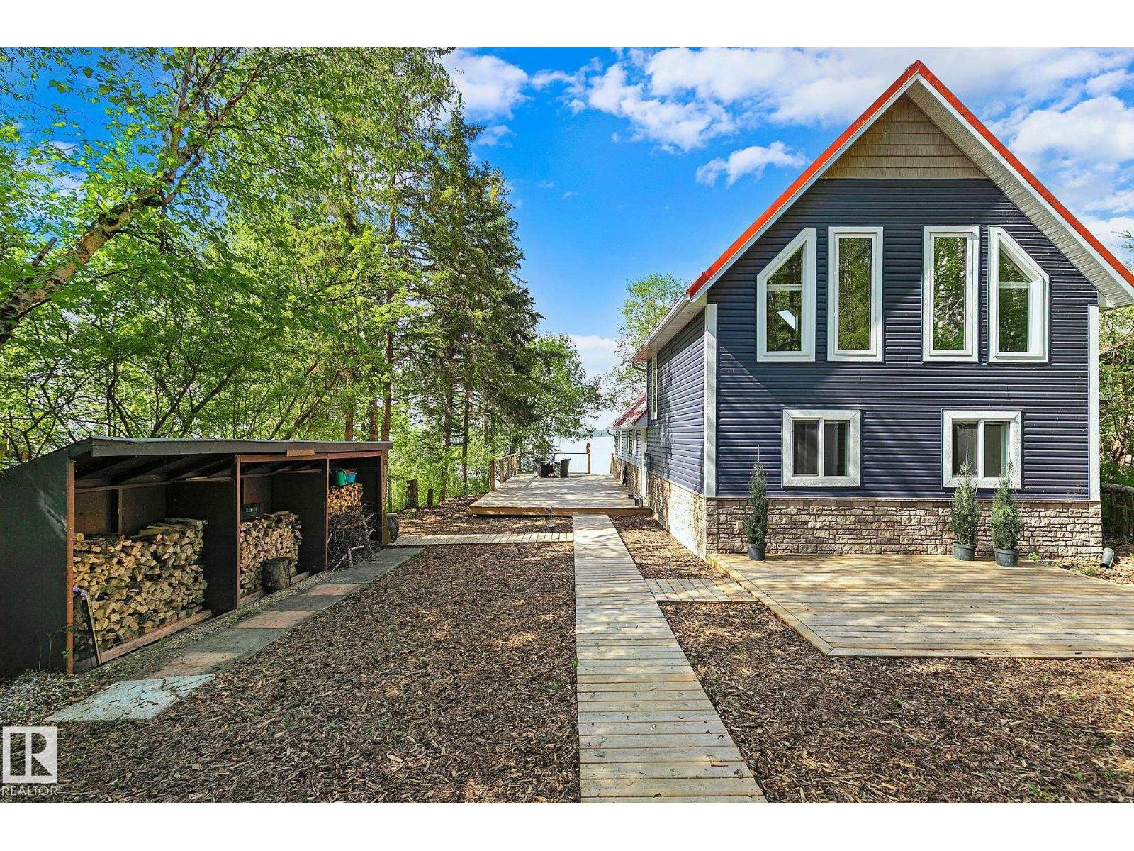 16 WILLOW AV - 56