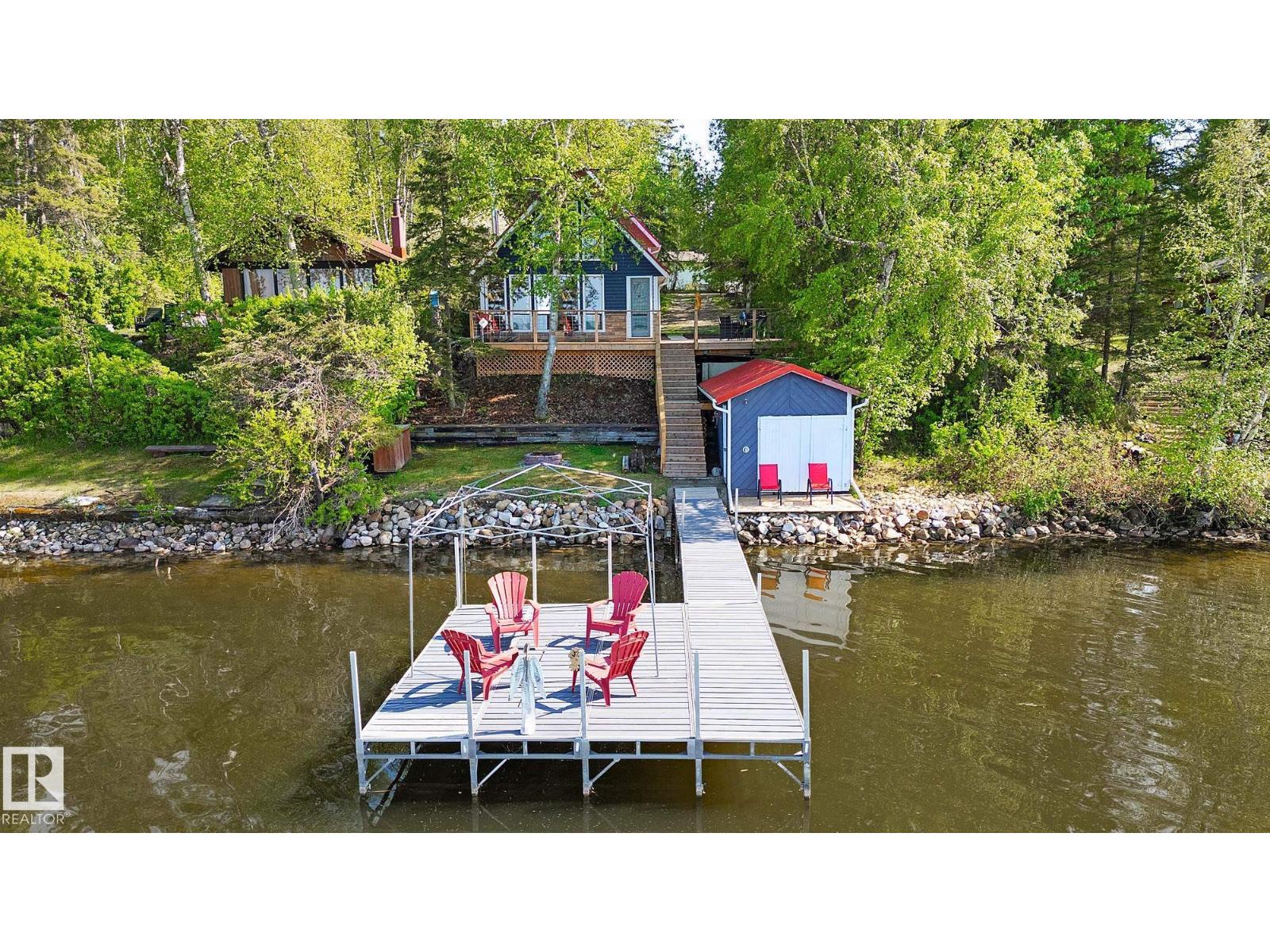 16 WILLOW AV - 62