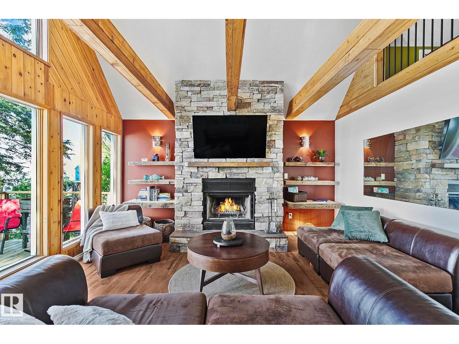 16 WILLOW AV - 8