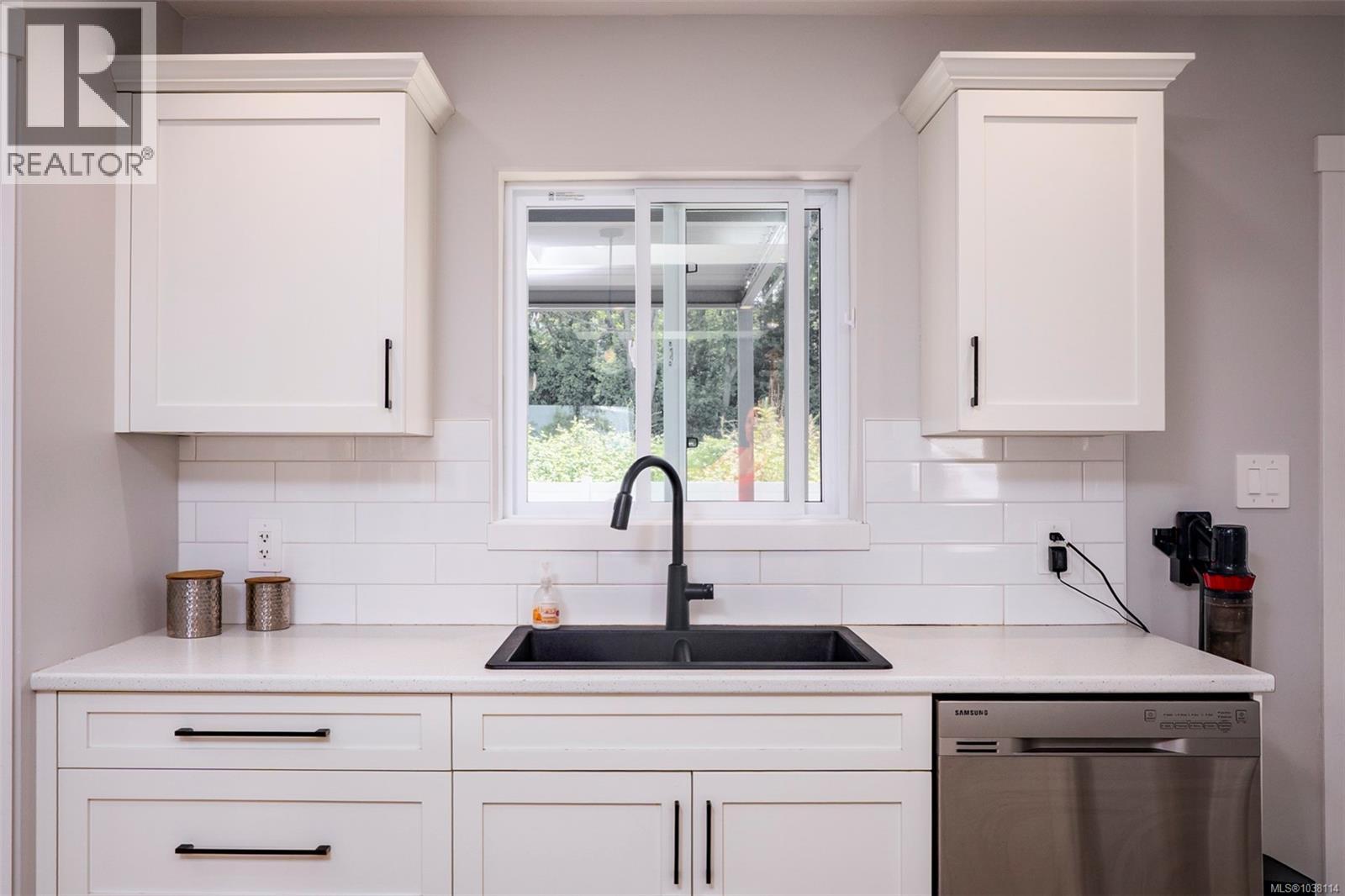 3238 Malcolm Rd - 25