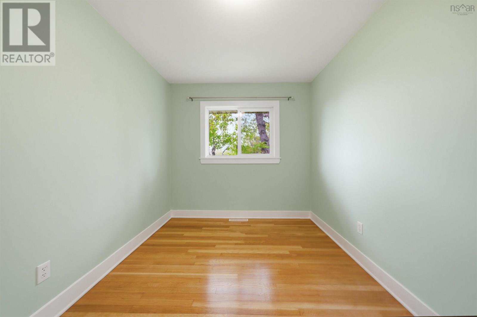 26 Gateway Road - 33