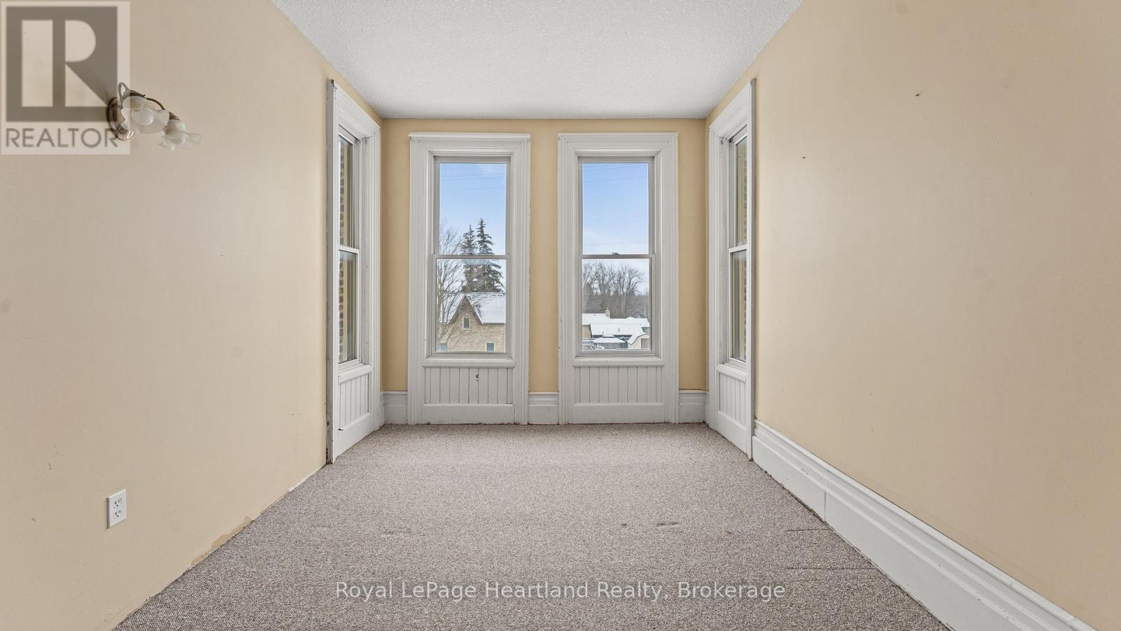 190 ALBERT STREET - 19