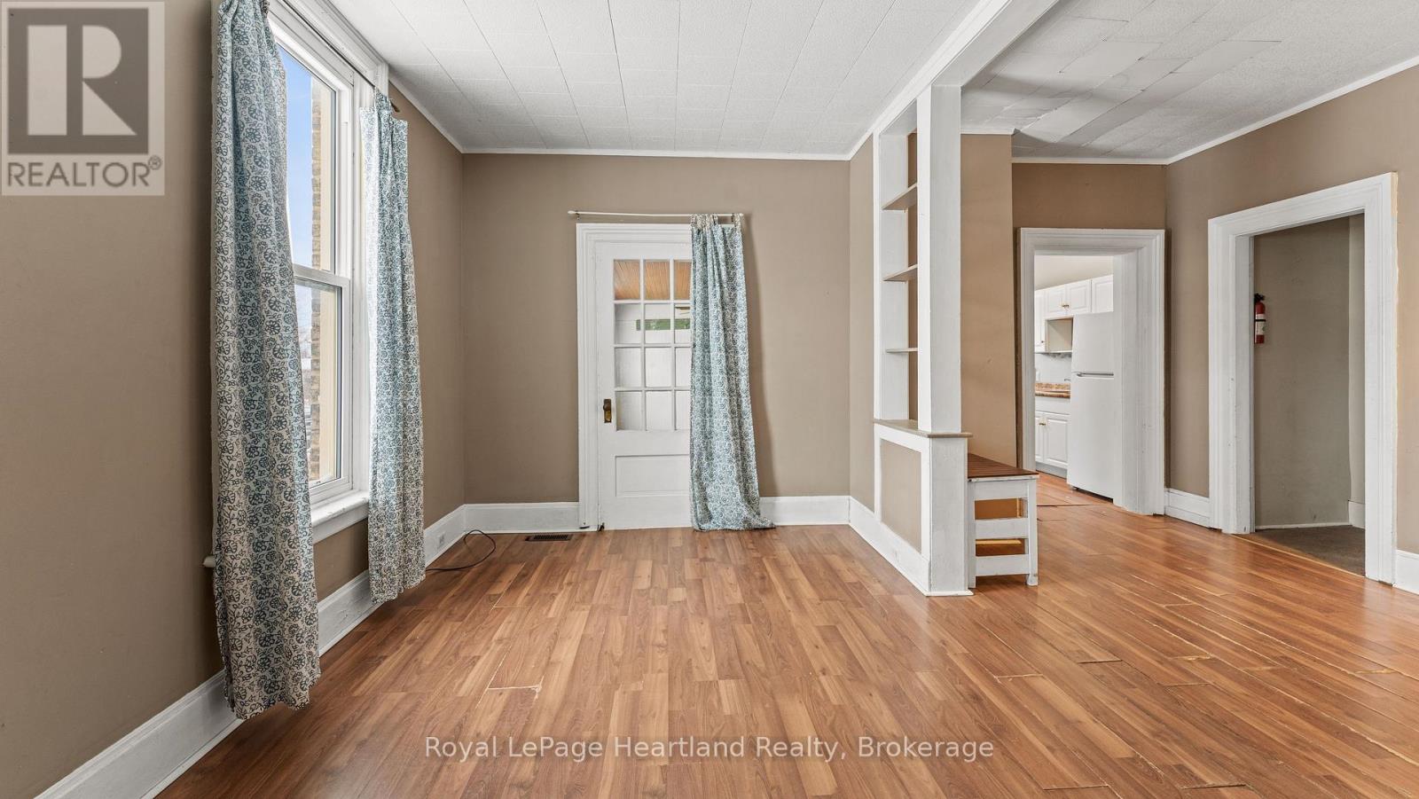 190 ALBERT STREET - 32
