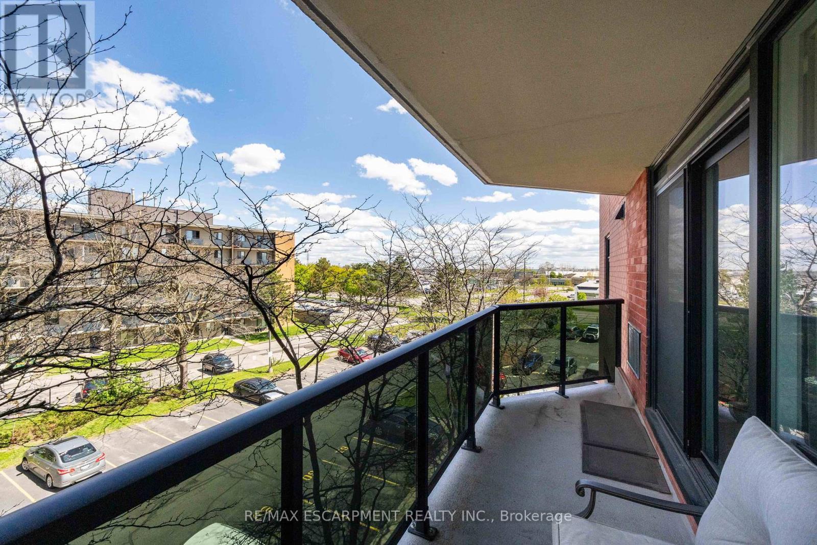 #401 9 BONHEUR COURT - 1