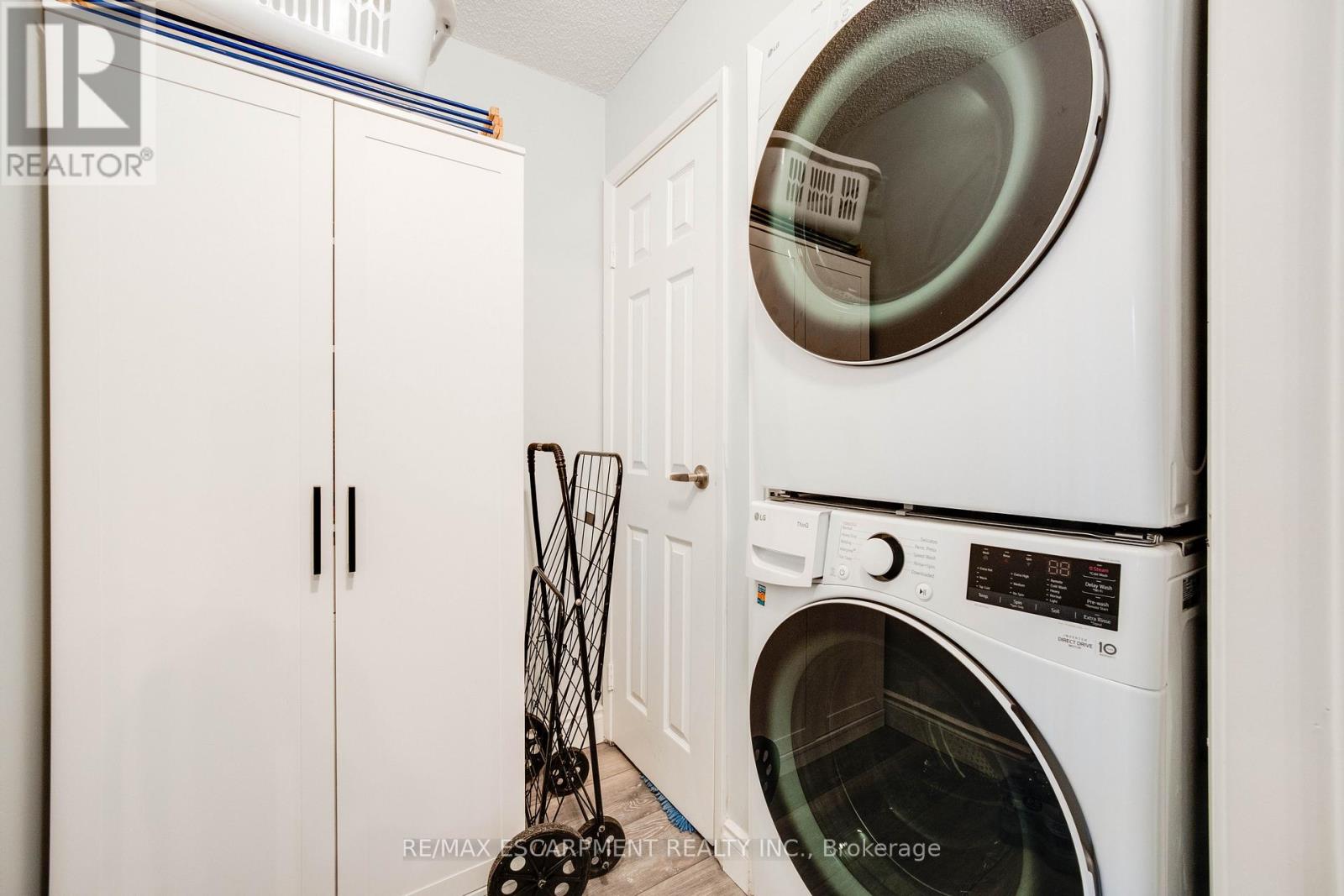 #401 9 BONHEUR COURT - 10