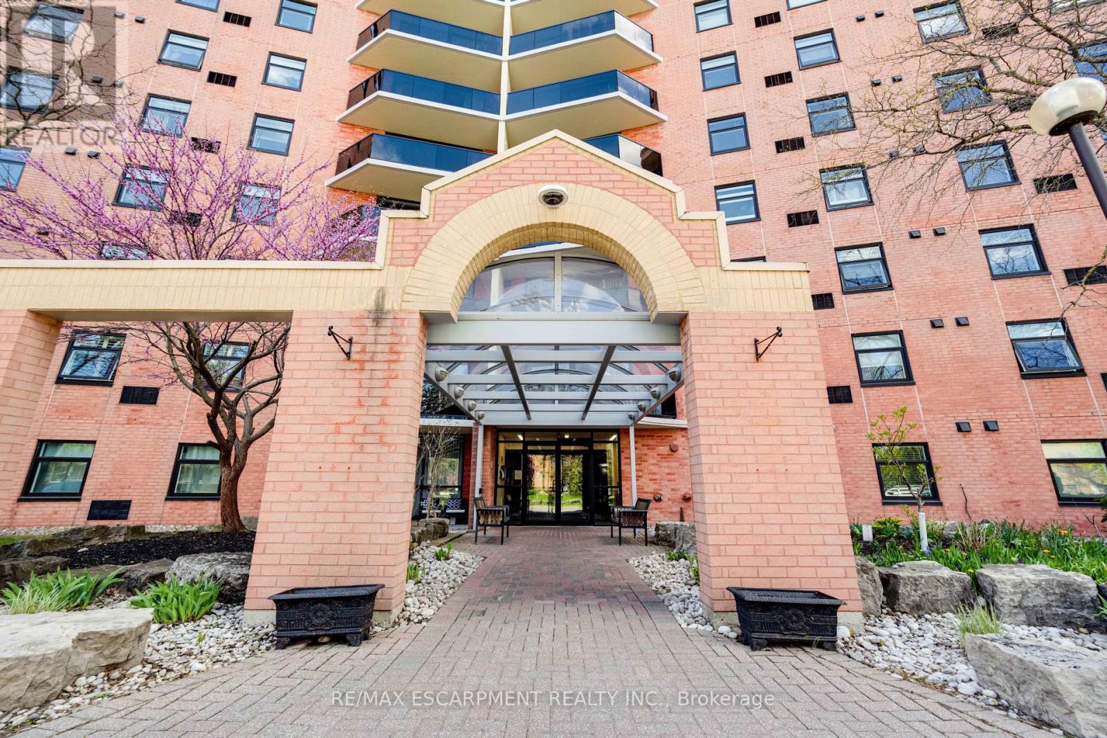 #401 9 BONHEUR COURT - 14