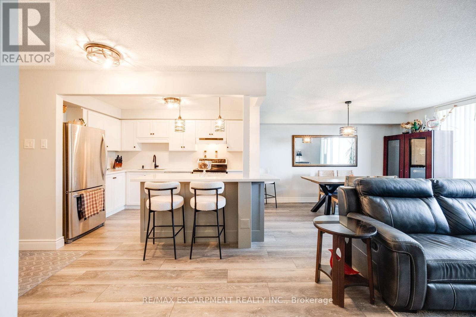 #401 9 BONHEUR COURT - 2