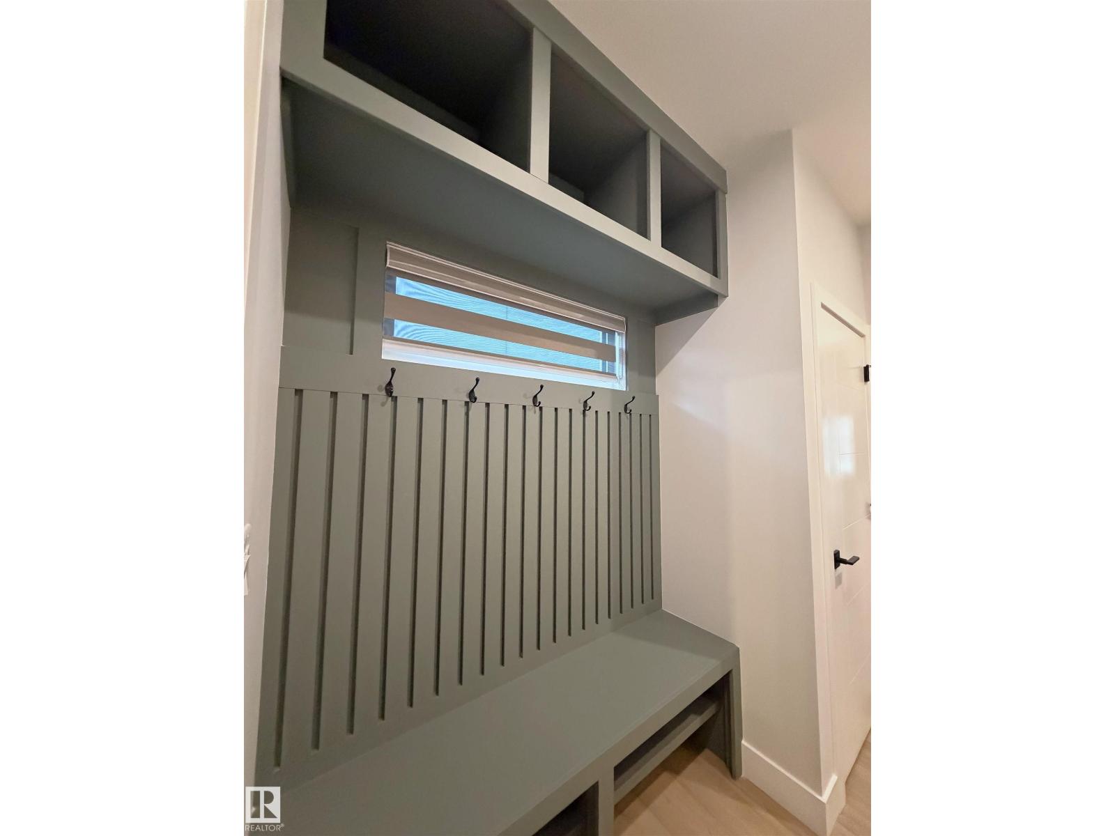 162 EDGEWATER CI - 71
