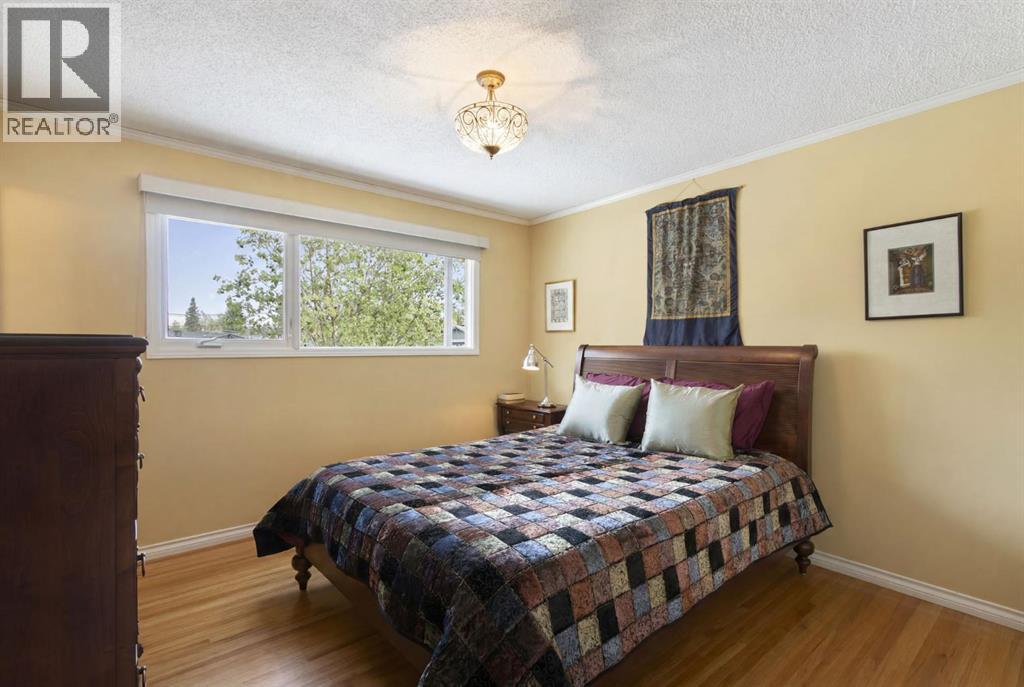 10811 Maplecrest Road SE - 11