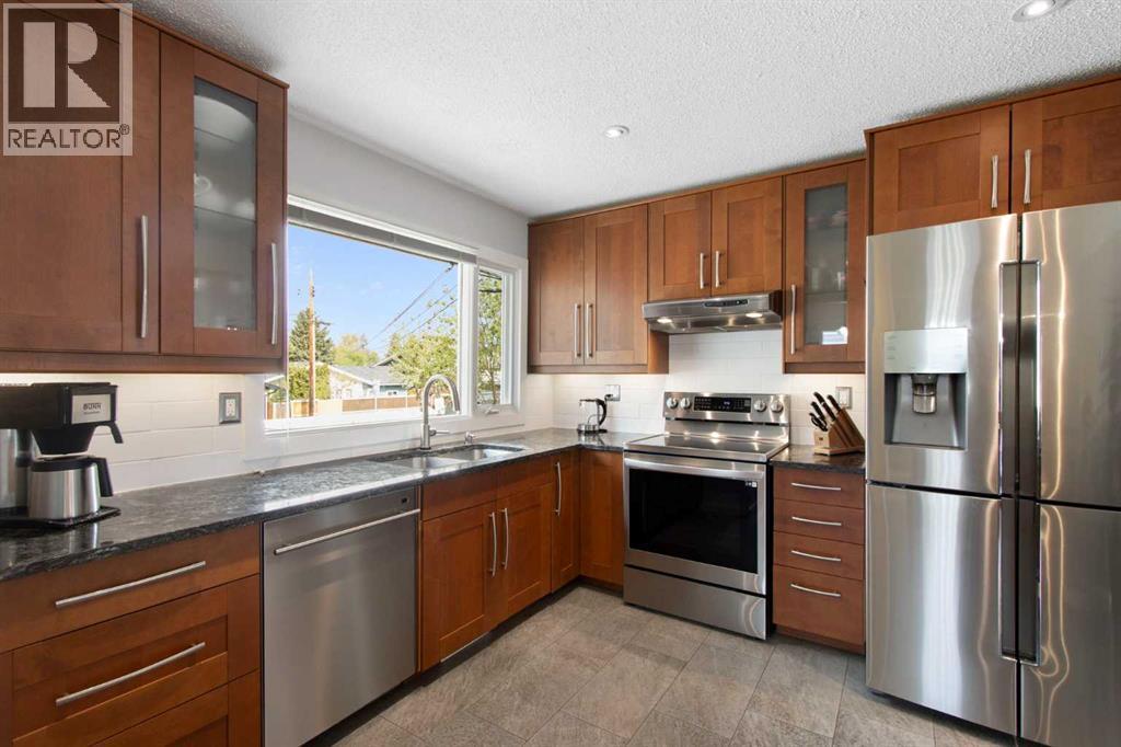 10811 Maplecrest Road SE - 9