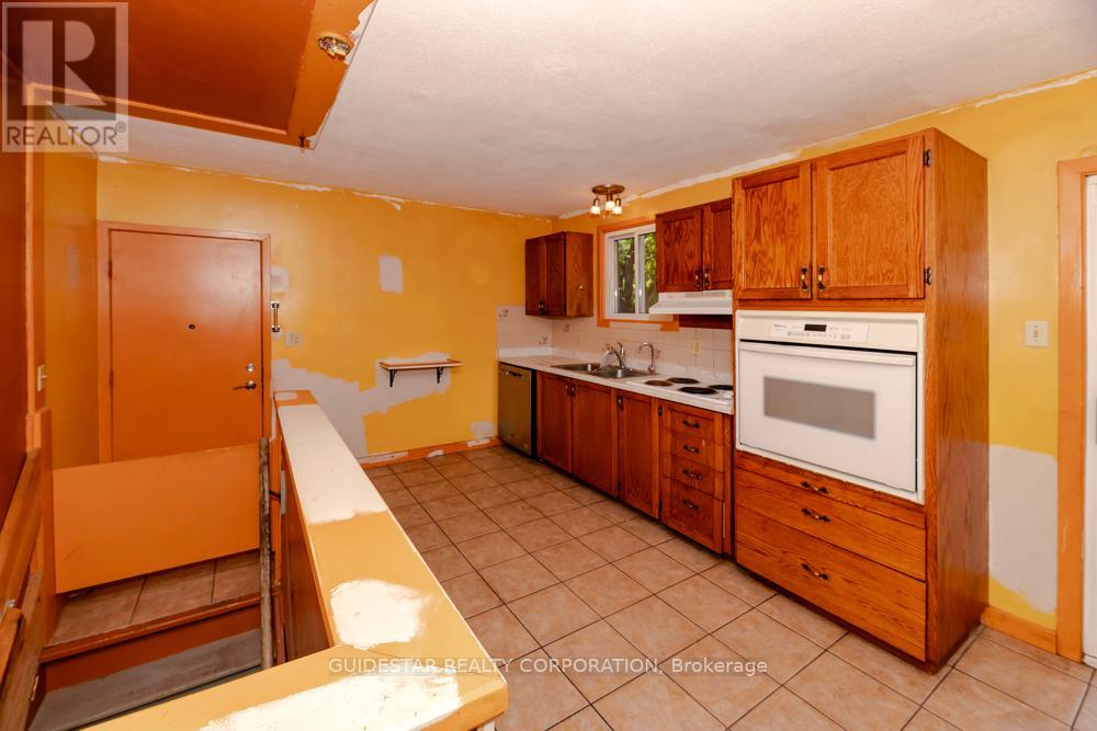 6501 DOCTOR BLAIR CRESCENT - 5