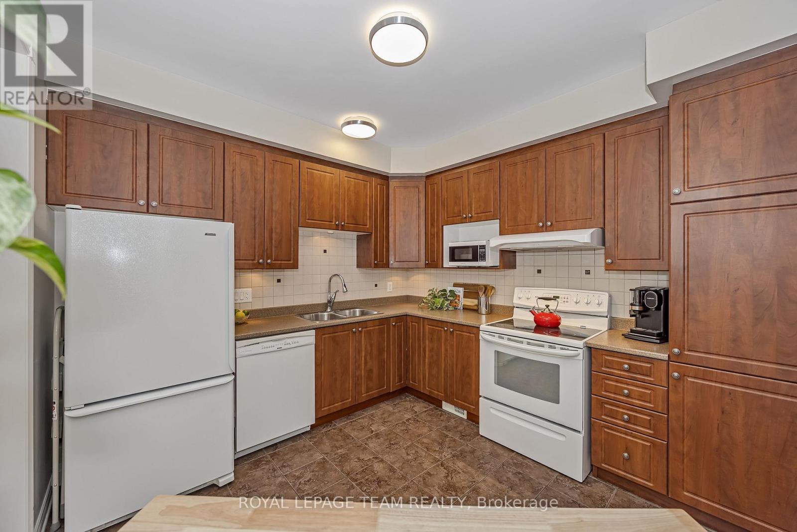 472 CELTIC RIDGE CRESCENT - 12