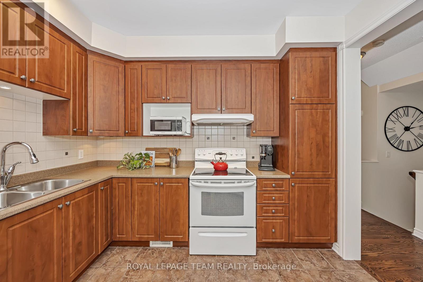 472 CELTIC RIDGE CRESCENT - 16