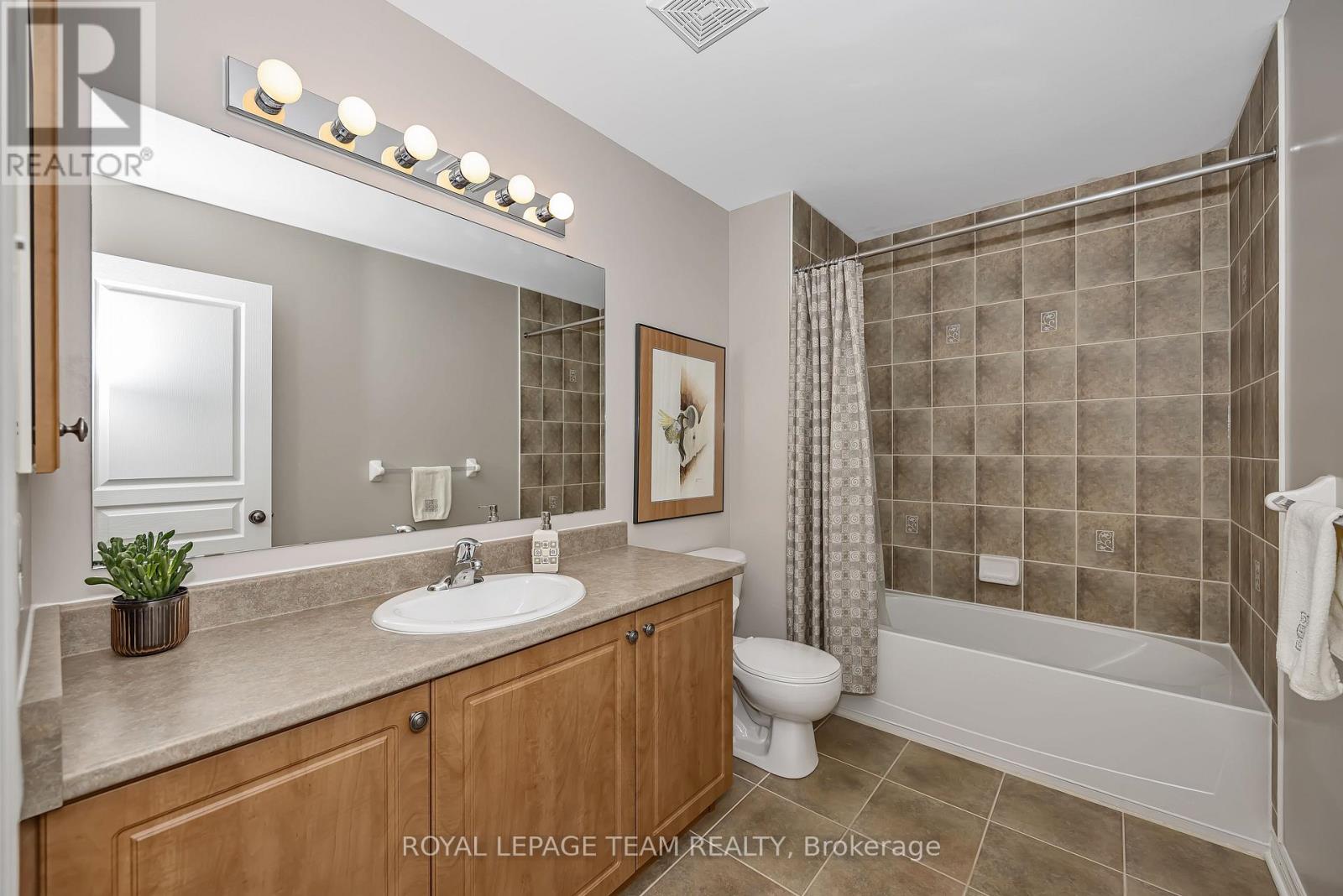 472 CELTIC RIDGE CRESCENT - 28
